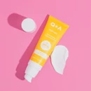 Q+A feszesítő fényvédő peptidekkel arcra SPF504