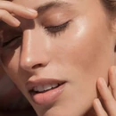 V.SUN Little Sunshine illatmentes fényvédő fluid arcra niacinamiddal SPF50