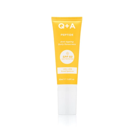 Q+A feszesítő fényvédő peptidekkel arcra SPF50