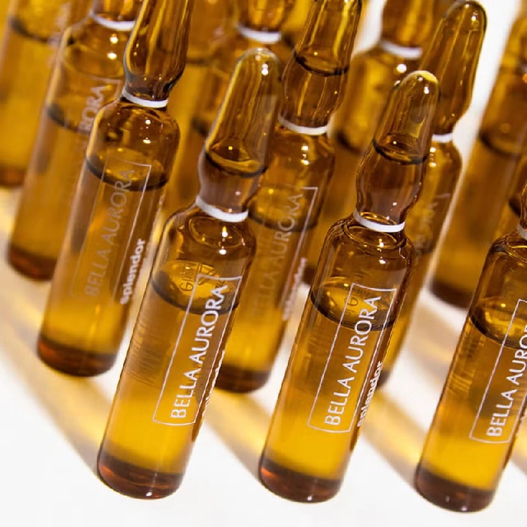 Bella Aurora Splendor Booster ampullák C-vitaminnal és hialuronsavval3