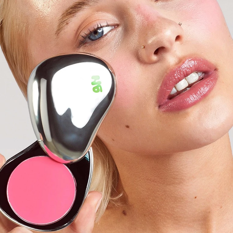 Glow Hub Glow Balm krémes pirosító arcra és ajakra - Milkshake