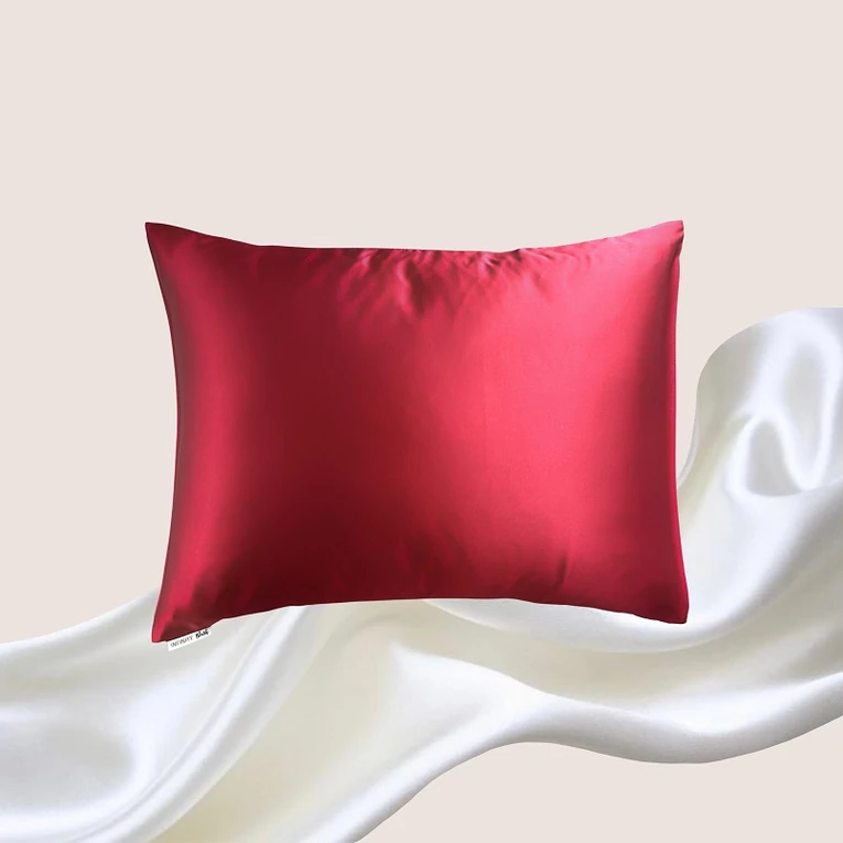 Infinite Blush bordó selyemszatén párnahuzat 50x60 cm2