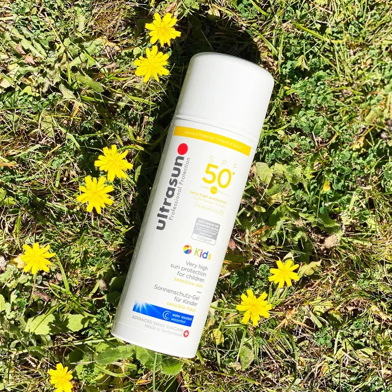 Ultrasun Kids fényvédő gyerekeknek arcra és testre SPF 50 2