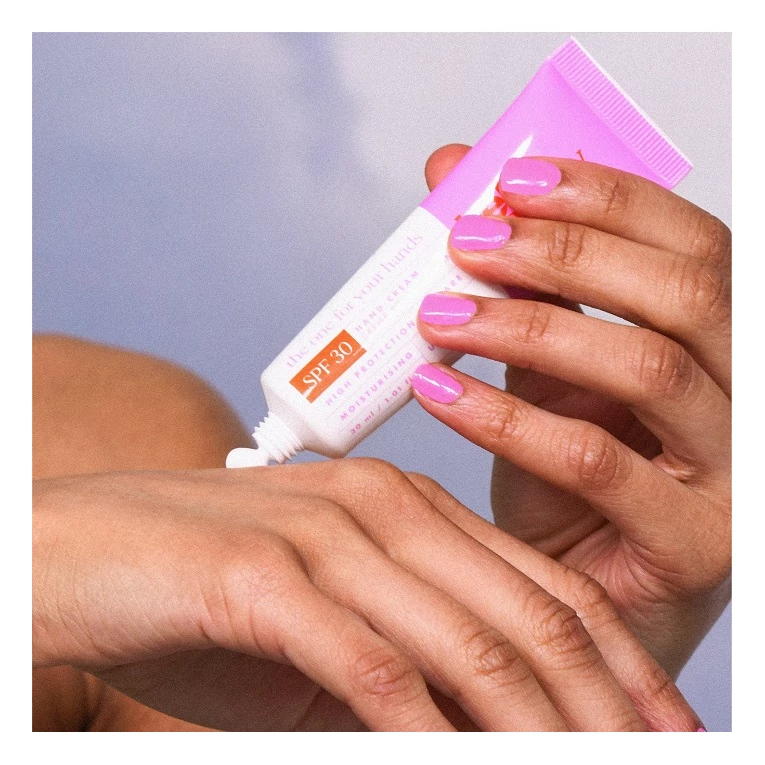 Hello Sunday The One For Your Hands fényvédős kézkrém SPF303