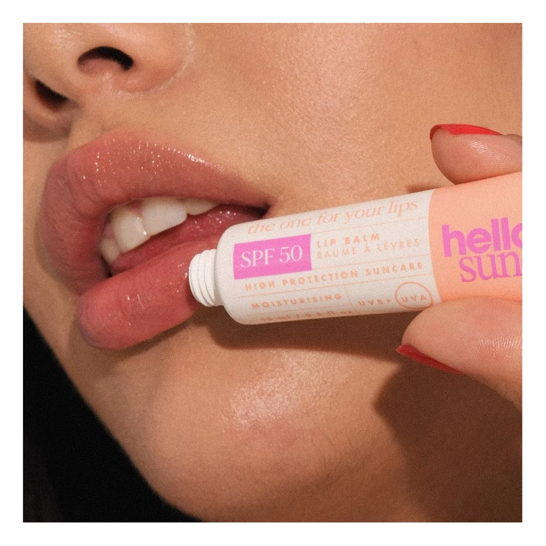 Hello Sunday The One For Your Lips fényvédős ajakápoló balzsam SPF503